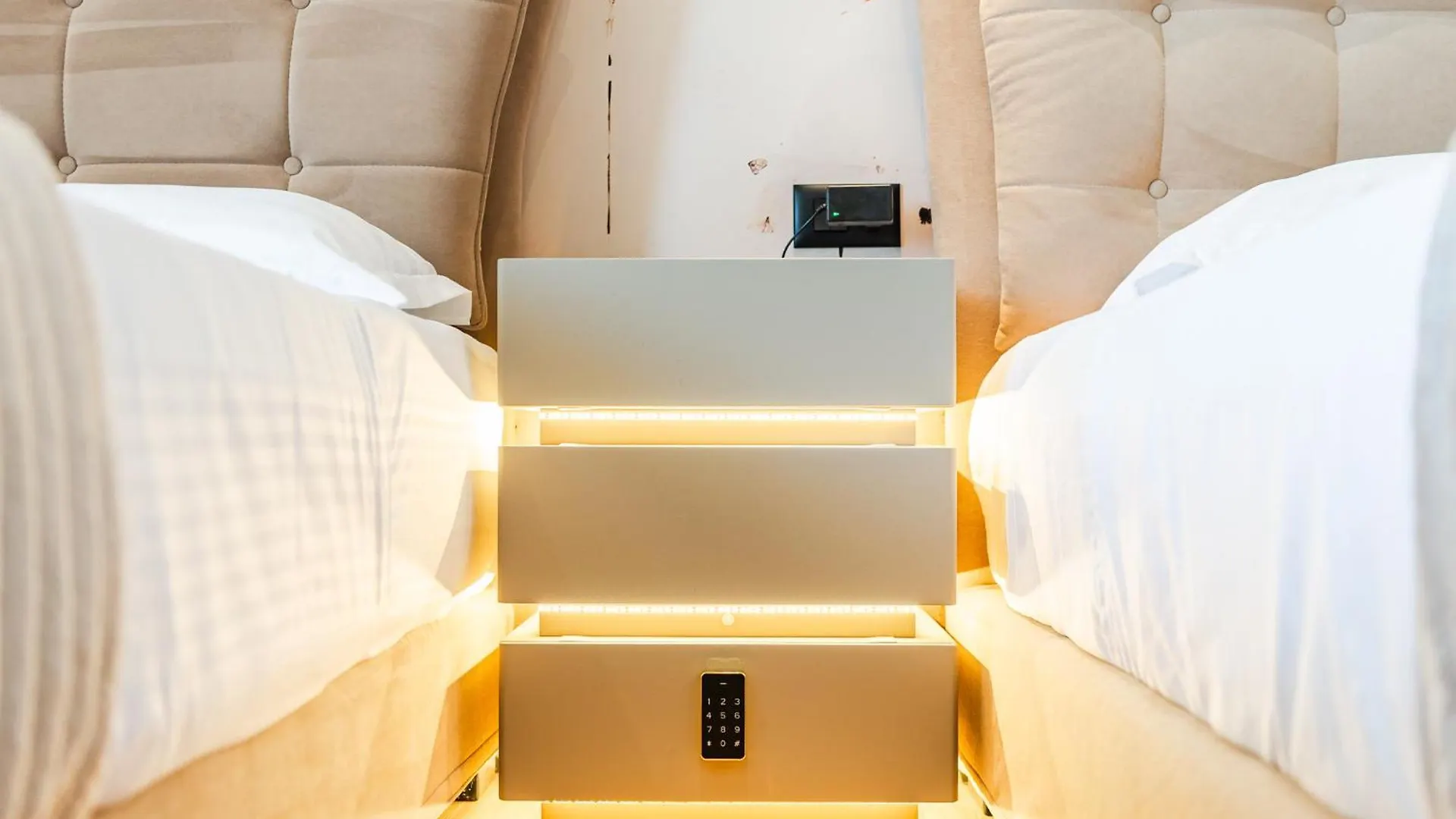 Premium Verona Hotel ドゥラス